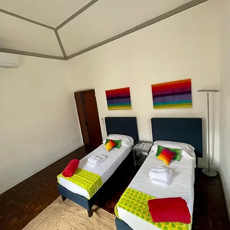 Chic & Renovated- Prime Location - 4 Min Walk To Seaside *