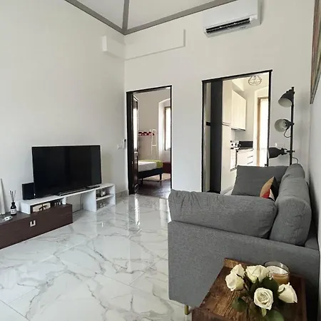 Chic & Renovated- Prime Location - 4 Min Walk To Seaside *